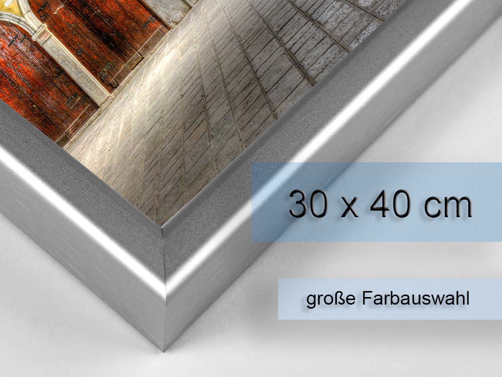 Seitenansicht eines picturelight romance Leuchtrahmens mit Mustermotiv